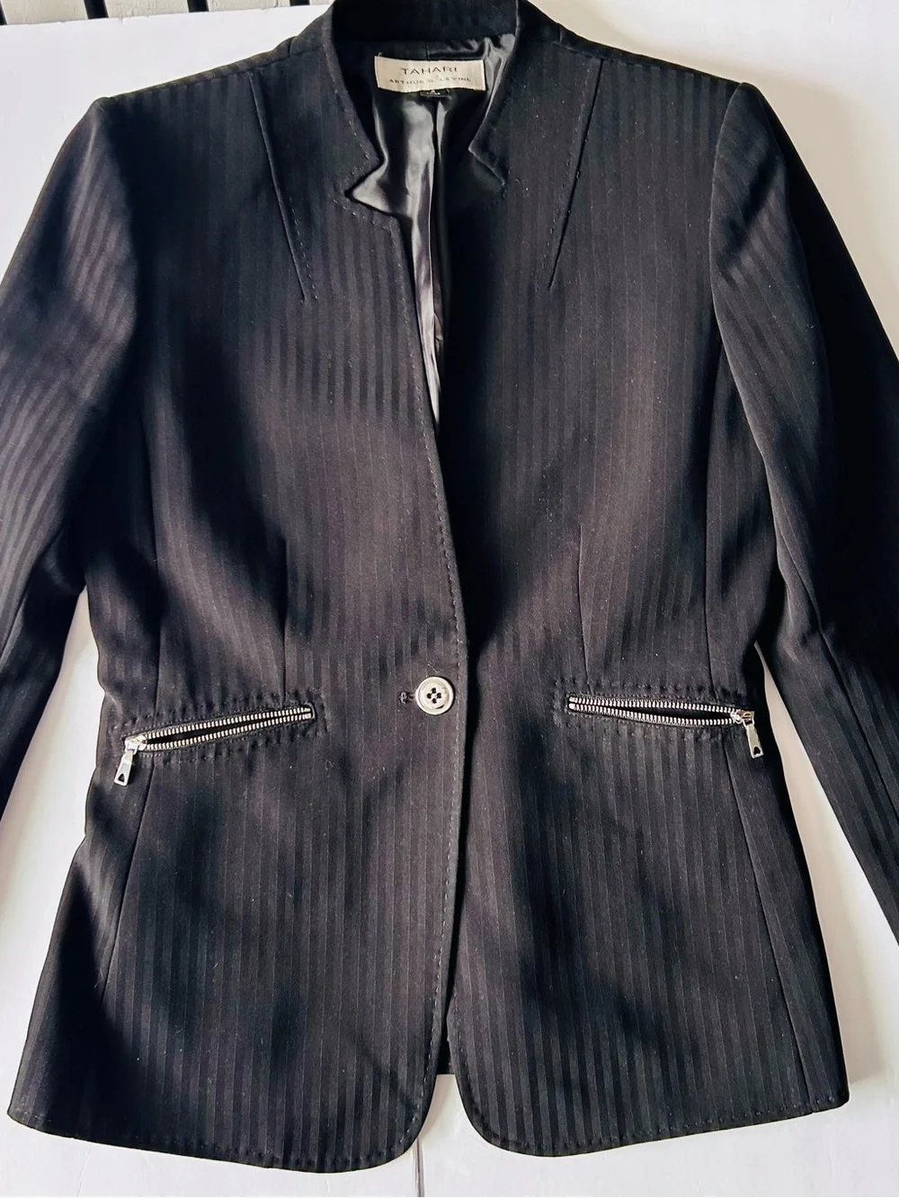 Tahari Black Pinstripe Zipper Pocket Women's Blazer Size 4